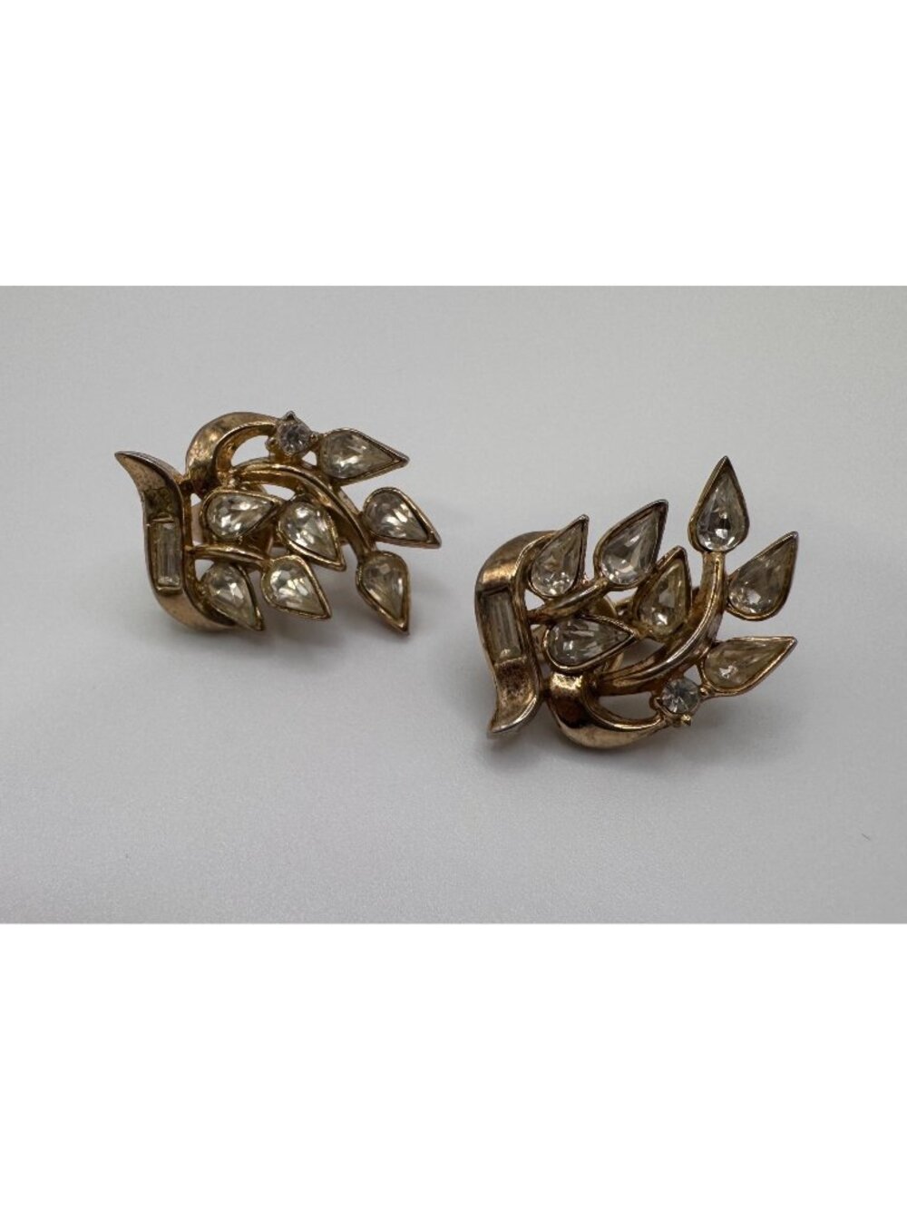 Vintage Crown Trifari Pat Pend Rhinestone Leaf Clip Earrings Gold Tone Pair